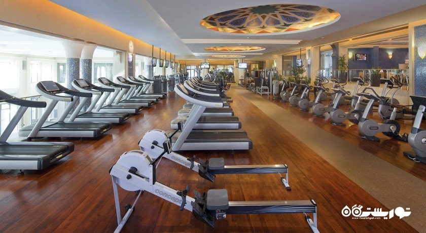 سالن بدنسازی هتل جمیرا مینا ا سلام